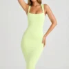 Ainslee Modal Midi-jurk met vierkante hals en nauwsluitende pasvorm in Matcha Green