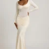 Alila maxi-jurk met strikdetail en gerimpelde zoom in ivoor