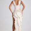 Ambrosia maxi-jurk met ruches en knoopdetails in ivoor