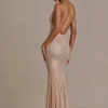 Ameline Premium versierde jurk met diepe halslijn en open rug in beige goud