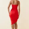 Anaisa asymmetrische midi-jurk met ruches in scharlakenrood