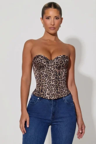 Araminta korset-top met vetersluiting in luipaardprint