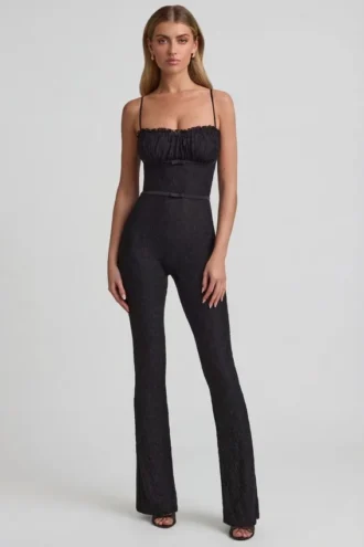 Arlena Jumpsuit met strikdetail en uitlopende pijpen in zwart