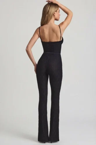 Arlena Jumpsuit met strikdetail en uitlopende pijpen in zwart