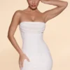 Basel versierde strapless mini-jurk met cowl-hals in ivoor