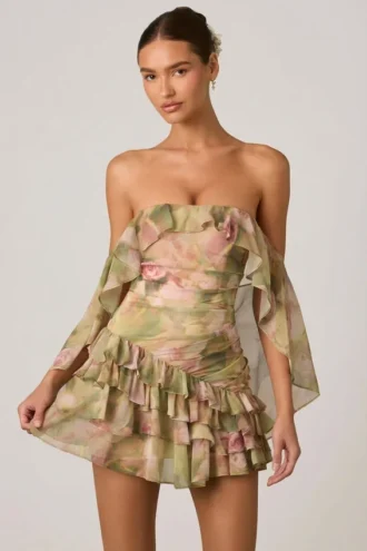Birdie minijurk met ruches en blote schouders in bloemenprint