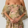 Birdie minijurk met ruches en blote schouders in bloemenprint
