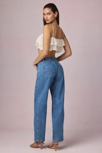 Bobbi mid-rise jeans met wijd uitlopende pijpen in middenblauwe wassing