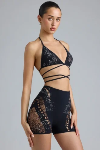 Liberty versierde bikinitop met gekruiste bandjes in zwart