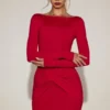 Briallen minijurk van zachte jersey met boothals en drapering in True Red