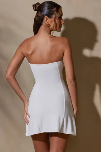 Brielle mini-jurk met bandeau-halslijn in wit