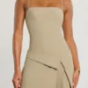 Bruna geweven twill wikkeljurk met plooien in taupe