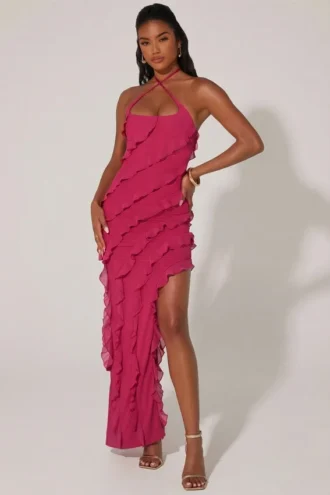 Calico vloerlange jurk met gekruiste bandjes en ruches in fuchsia