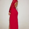 Carmina kanten maxi-jurk met geschulpte halslijn in True Red