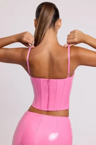 Cassandra vinyl crop top met beugels in roze