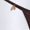 Cebu stringbikini met charm-detail in donkere chocoladebruin