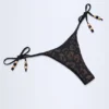 Cebu stringbikini met charm-detail in zwart
