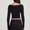 Charliane Modal top met boothals en lange mouwen in zwart
