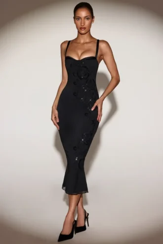 Cherelle versierde Peekaboo-midaxi-jurk met uitlopende zoom in zwart