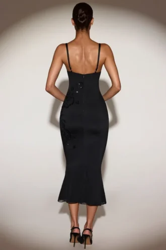 Cherelle versierde Peekaboo-midaxi-jurk met uitlopende zoom in zwart