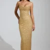 Constance versierde maxi-jurk met col en lage rug in goud