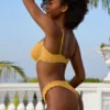 Crinkle Badmode Hipster-bikinibroekje in Marigold