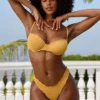 Crinkle Badmode Hipster-bikinibroekje in Marigold
