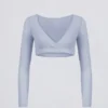 Crop top met V-hals van geborsteld jersey in zachtblauw