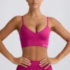 Define Luxe sportbeha met V-hals in Berry