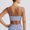 Define Luxe sportbeha met V-hals in blauwgrijs