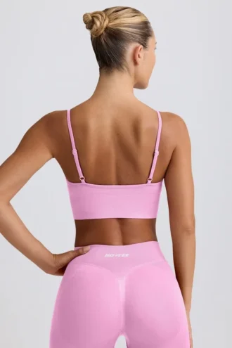 Define Luxe sportbeha met V-hals in bubblegumroze