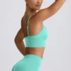 Define Luxe sportbeha met V-hals in mint