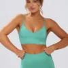 Define Luxe sportbeha met V-hals in mint
