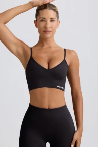 Define Luxe sportbeha met V-hals in zwart