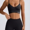 Define Luxe sportbeha met V-hals in zwart