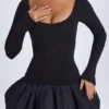 Delphi Modal minijurk met ronde hals, verlaagde taille en bolle zoom in zwart