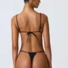 South Beach driehoekige bikinitop met kettingversiering in zwart