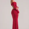 Depny off-shoulder maxi-jurk met lange mouwen in kersenrood