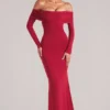 Depny off-shoulder maxi-jurk met lange mouwen in kersenrood