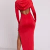 Desdemona maxi-jurk met capuchon en lange mouwen in vuurrood