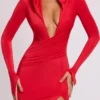 Desdemona maxi-jurk met capuchon en lange mouwen in vuurrood