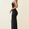 Devika maxi-jurk met ruches en open rug in zwart