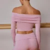 Doorschijnende off-shoulder top met lange mouwen in zachtroze