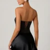 Eden versierde gedrapeerde strapless A-lijn minijurk in zwart