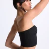 Edie Modal Twist-Front Bandeau Top in zwart