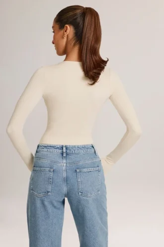 Elodie Modal Plunge Body met lange mouwen  in ivoor