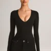 Elodie Modal Plunge body met lange mouwen in zwart