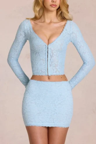 Elowise kanten minirok in poederblauw