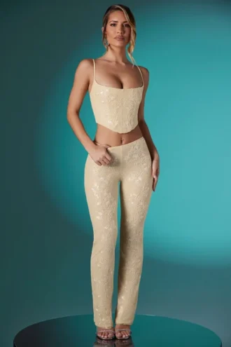 Fallon Petite versierde kanten broek met lage taille in ivoor