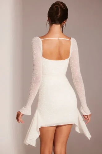 Ferrara minijurk met lange mouwen, versierde col en witte kleur